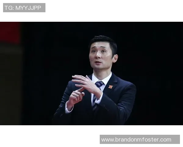 刘炜感恩新疆队全体工作人员与球迷期待新疆篮球未来更加辉煌 刘炜感恩新疆队全体工作人员与球迷期待新疆篮球未来更加辉煌